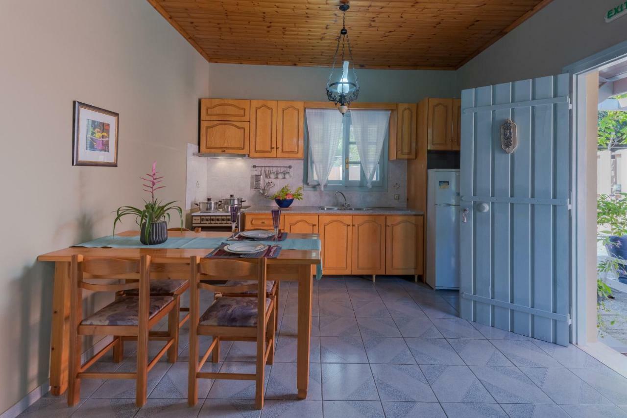 Mihaila Bungalows Spartia  Ngoại thất bức ảnh